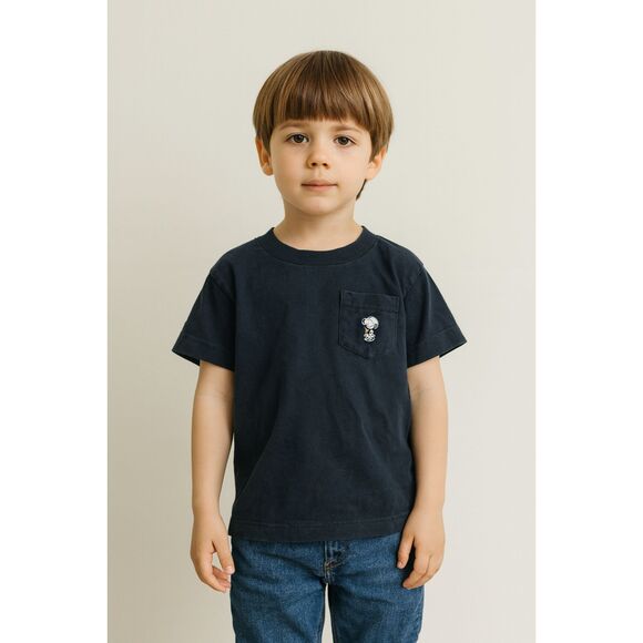 Kaws x Peanuts x Uniqlo Black Snoopy T Shirt Tee Top   Kids Size 5-6 years - Picture 1 of 8
